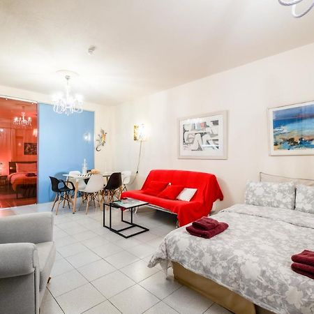 Апартаменты A Gift In The Heart Of Monastiraki A Афины Экстерьер фото